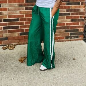 Green Women's Pants